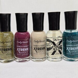 SALLY HANSEN HARD AS NAILS XTREME WEAR LOT OF 5 ASSORTED COLORS NEW NAIL POLISH